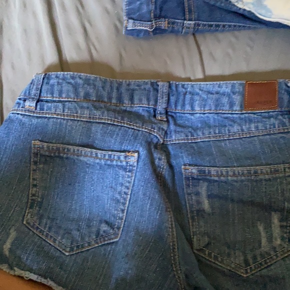 Tight - Picture 2 of 2